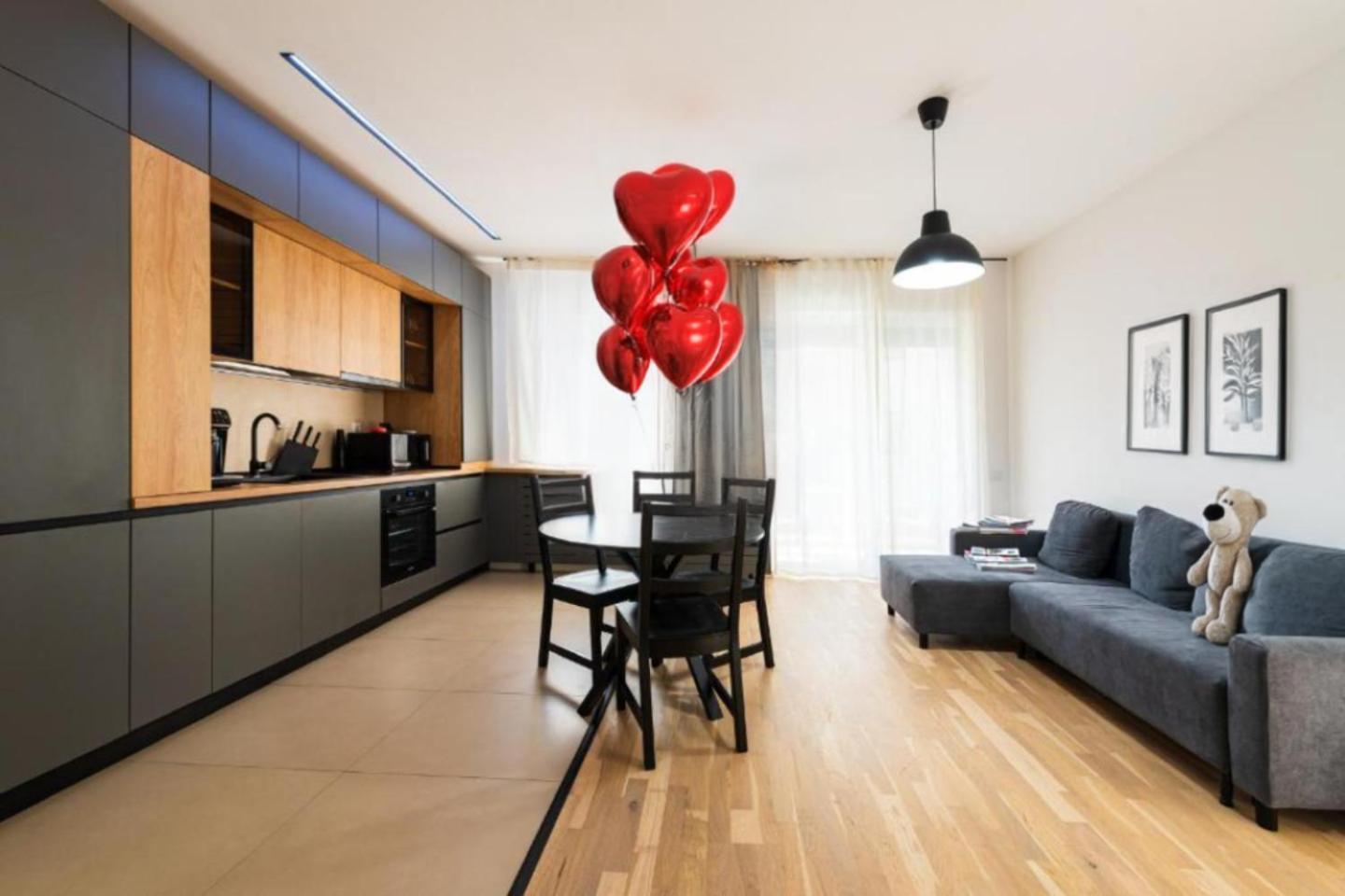 Apartment Sara - Stylish With Balcony Near Piata Obor